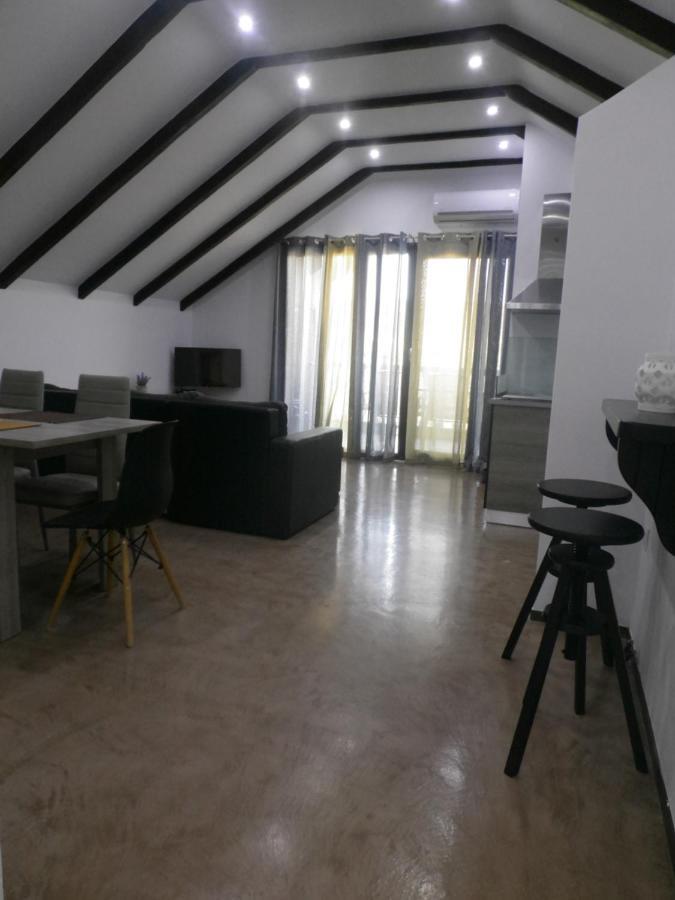 Armonia Apartment Potos Esterno foto
